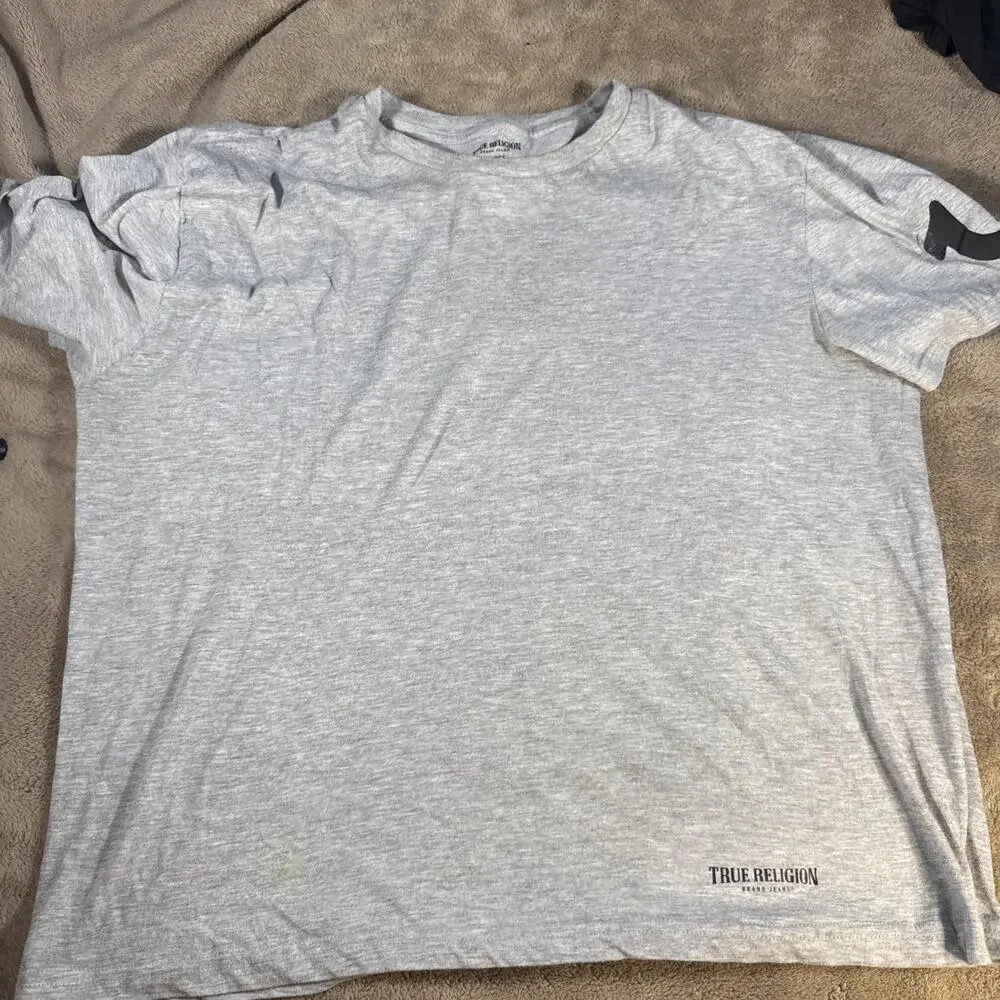 True Religion Shirt Mens Large Gray V Neck Horseshoe Logo Short Sleeve Tee